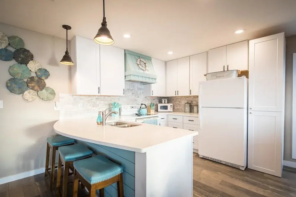 CLIFF AT CANYON LAKE - 3 Br Home