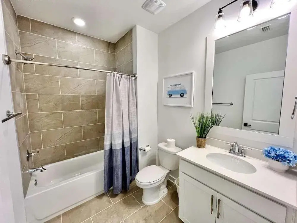 Beautiful 3br/2.5ba w/ Kayak Access, Sleeps 10