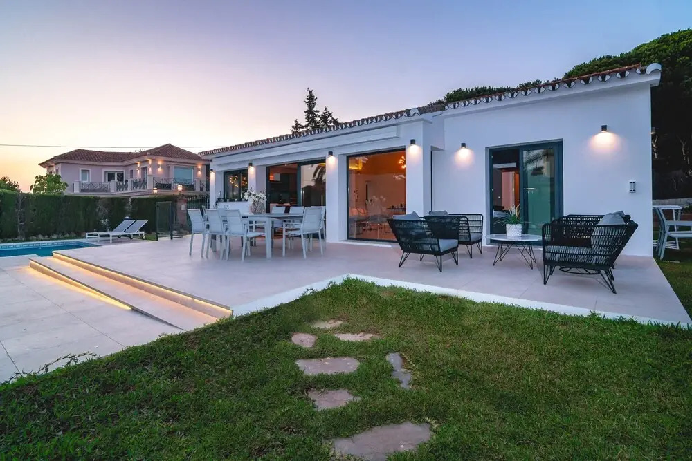 MAR - Luxury Villa Marbesa 400 meters to beach