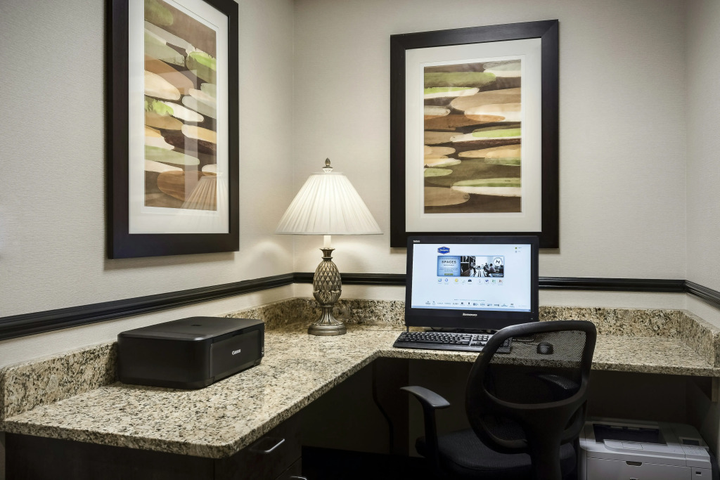 Hampton Inn South Heritage Park