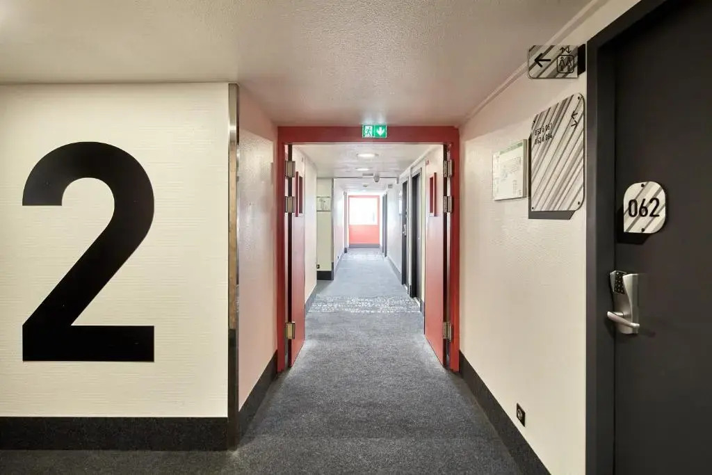 B&B HOTEL Evry Lisses 2 - 3 étoiles