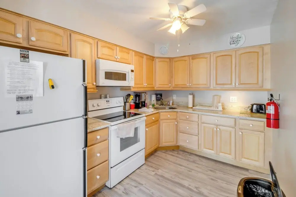 Walk to Brigantine Beach: Condo w/ Furnished Patio