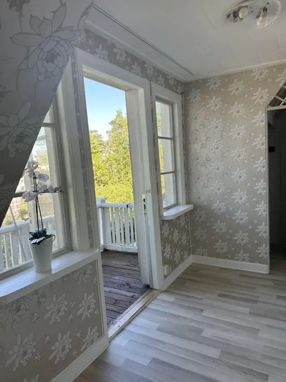 Stockholm - 5-beds - Sleeps 12 - Garden