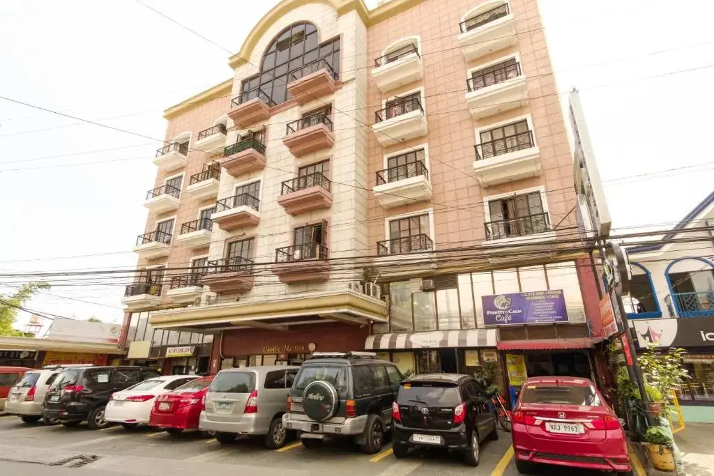 RedDoorz Plus near Johnson and Johnson Paranaque