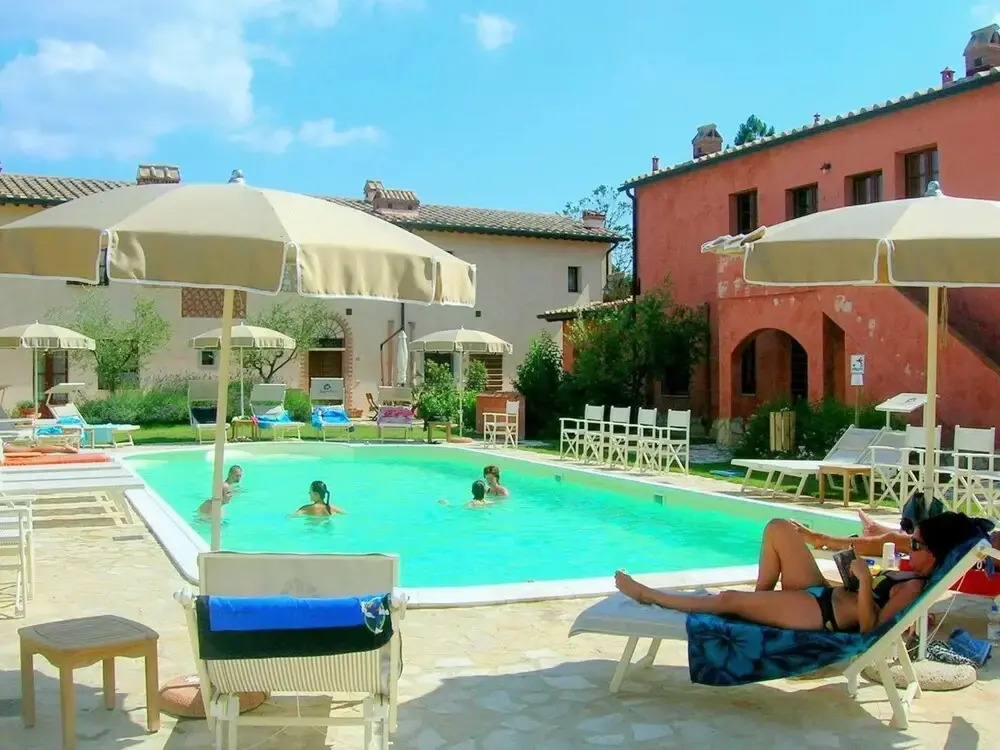 Cosy Apartment With Swimming Pool and Garden Close to Volterra and S Gimignano