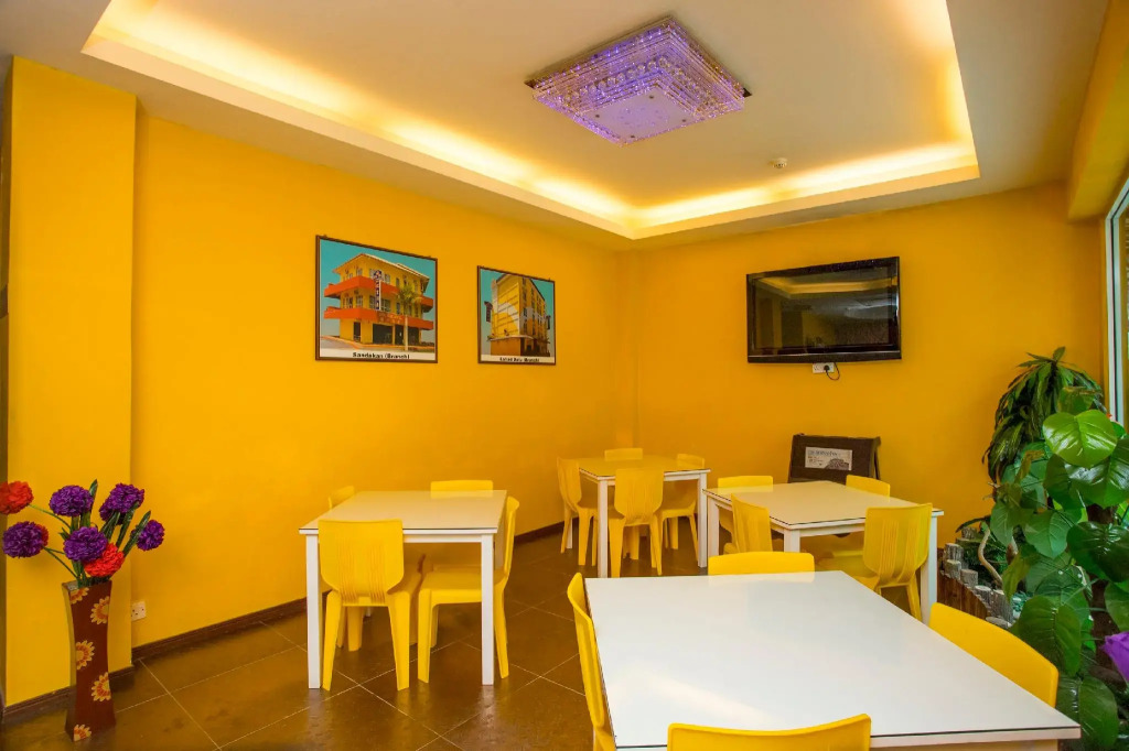 OYO 44037 King Park Hotel