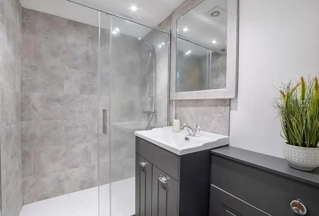 Livingstone street Apartments with Free Parking