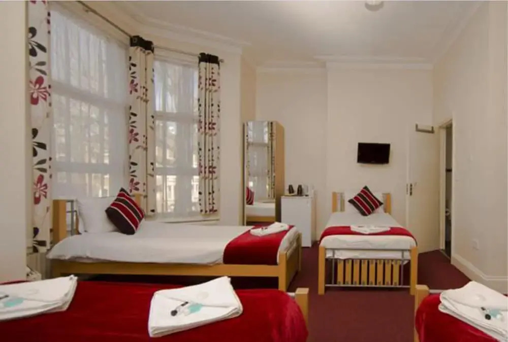 Royal Guest House by Saba