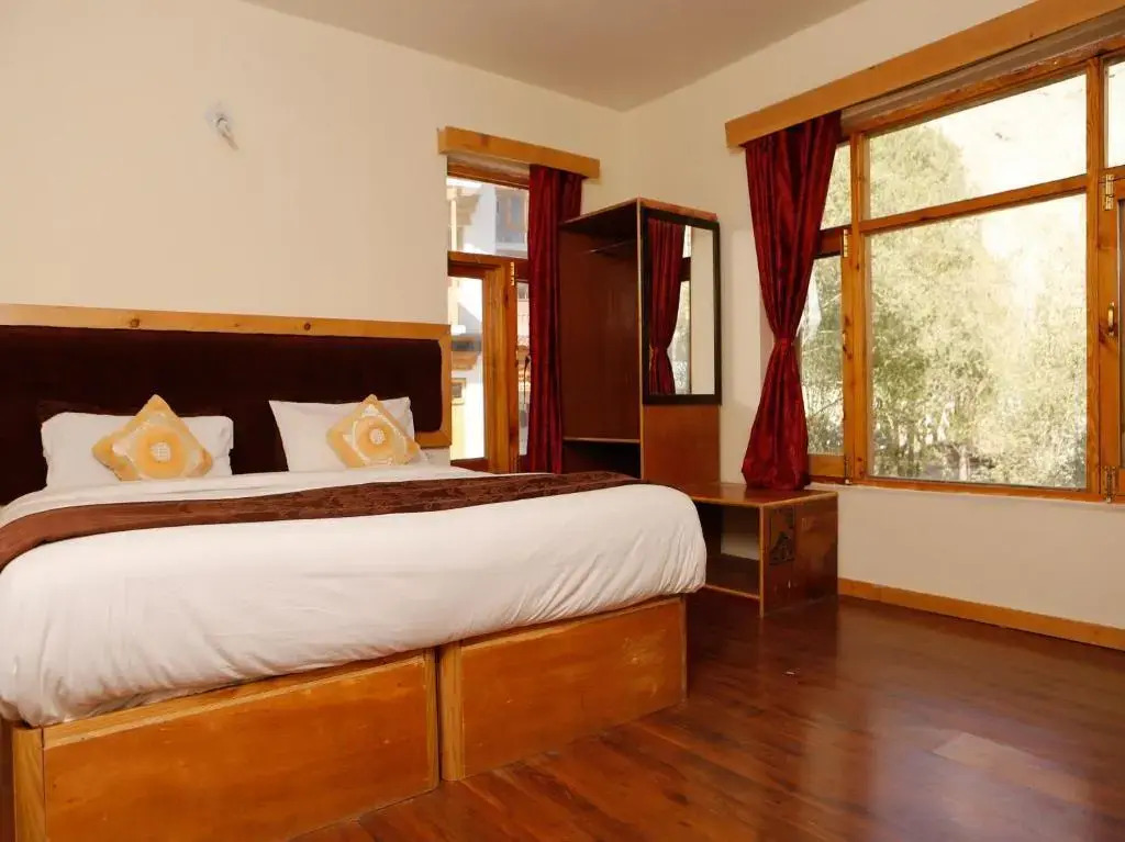 OYO 14402 Himalayan Villa