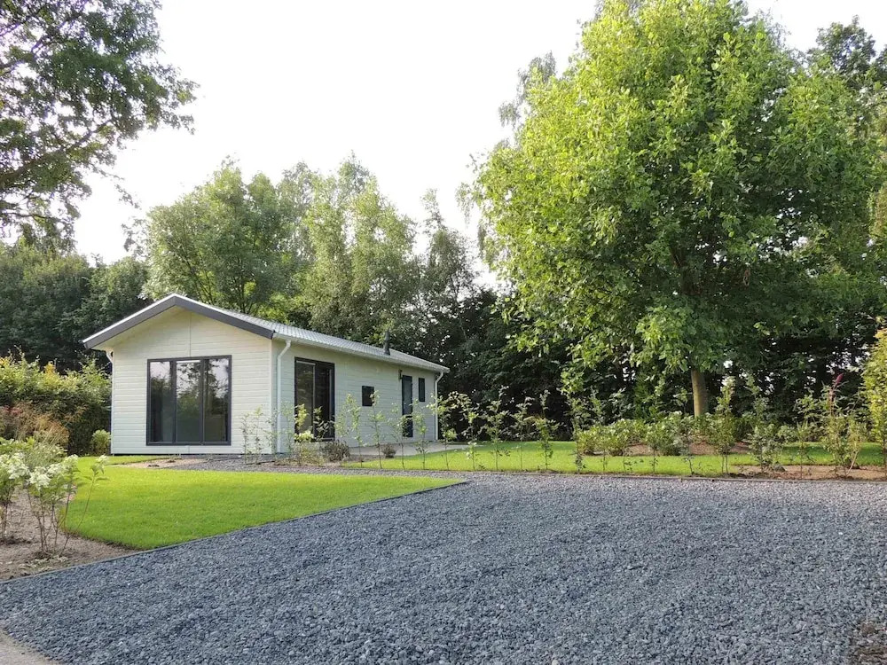 Comfortable Chalet in a Holiday Park