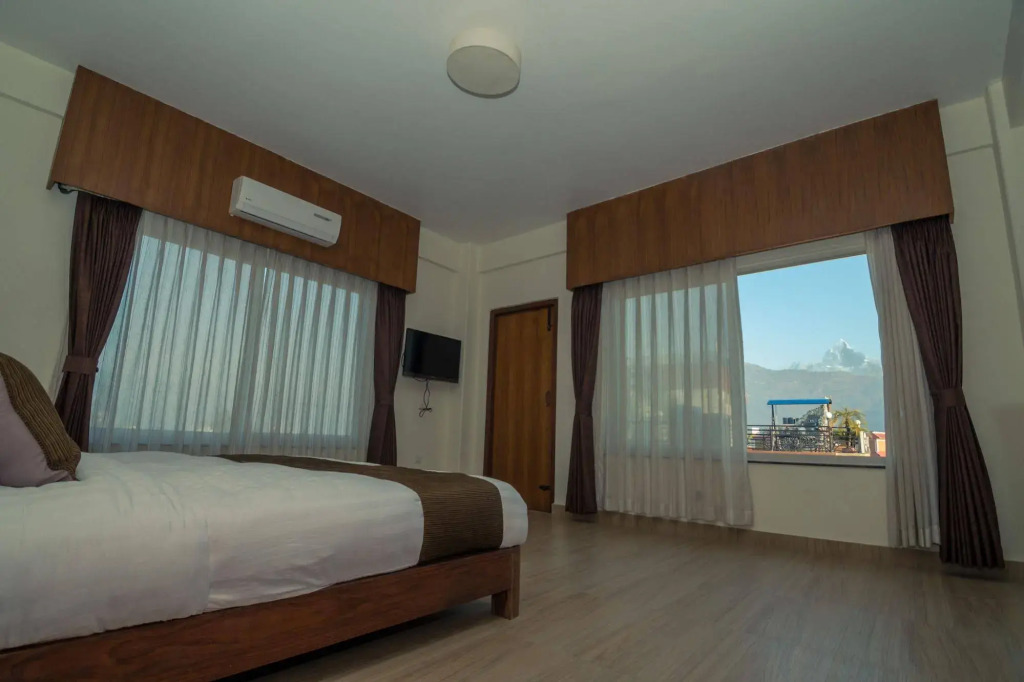 Hotel Mountain View - Lakeside Pokhara