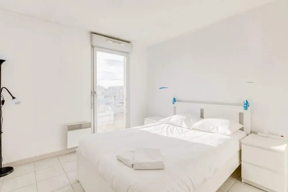 Bright T3 of 54m ² With Balcony