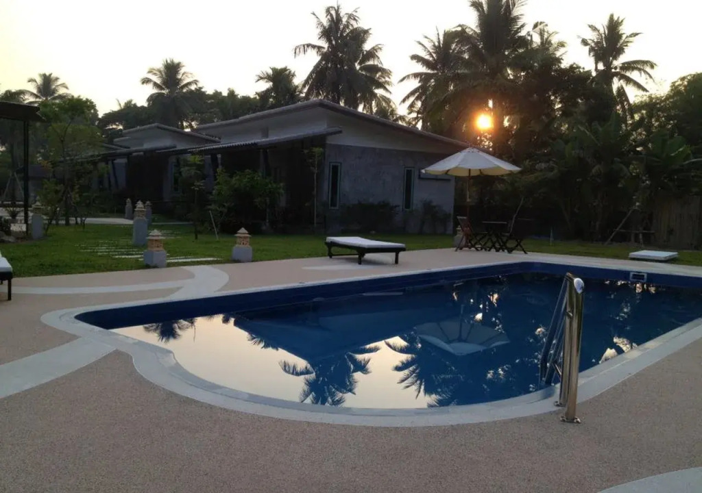 The Gleam Resort