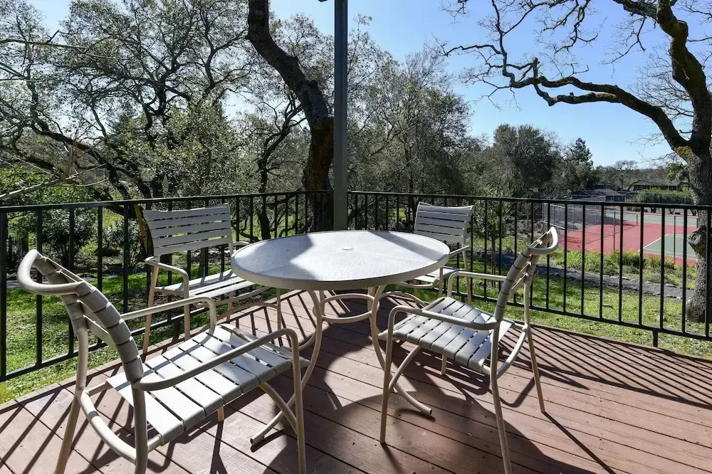 888 Oak Creek At Silverado 2 Bedroom Condo by Redawning