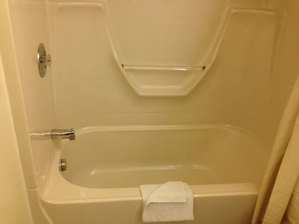 Petawawa River Inn & Suites