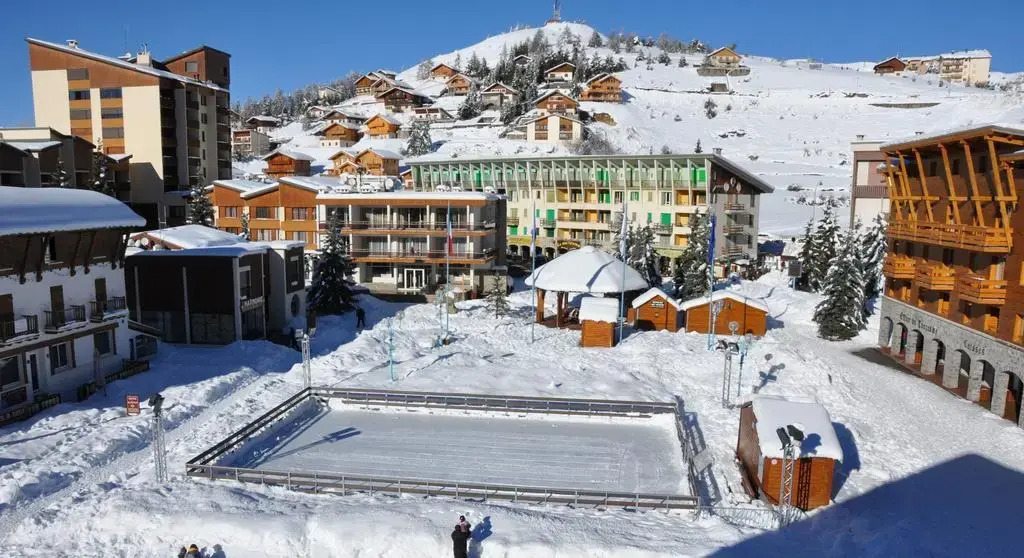 Le Chalet Suisse