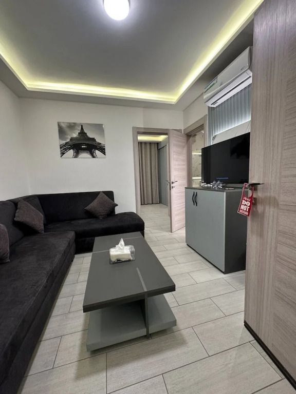 Luxury Room 03 Near Downtown