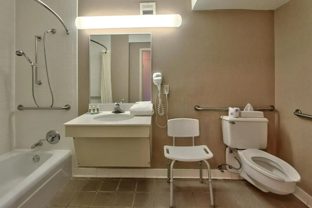 Ramada by Wyndham Albuquerque Midtown