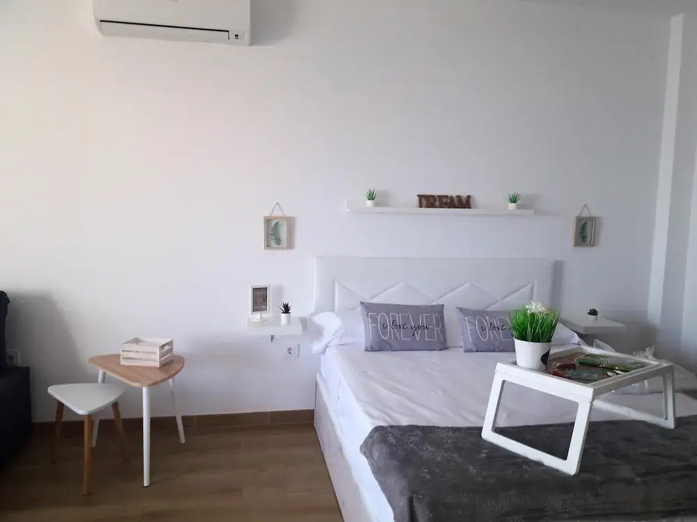 Studio in Benalmádena, With Wonderful sea View, Shared Pool, Furnished Balcony