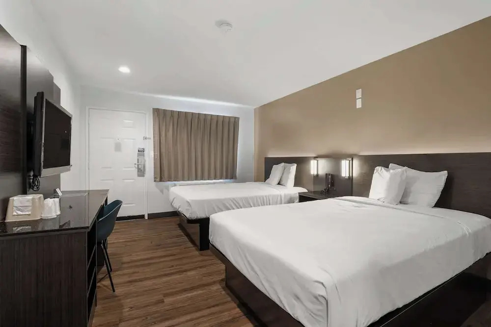 Suites Escondido CA