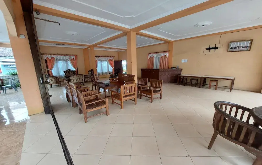 Hotel Widodo Tustiyani 4