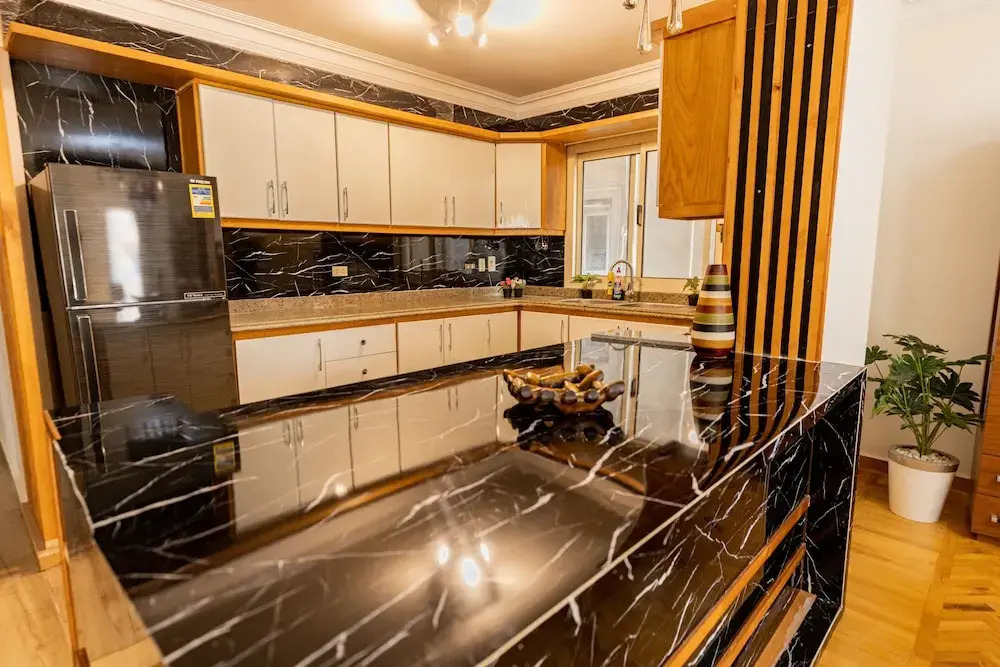 Oak Orchid Opulent 2 BR Apartment with Walk-in Closet
