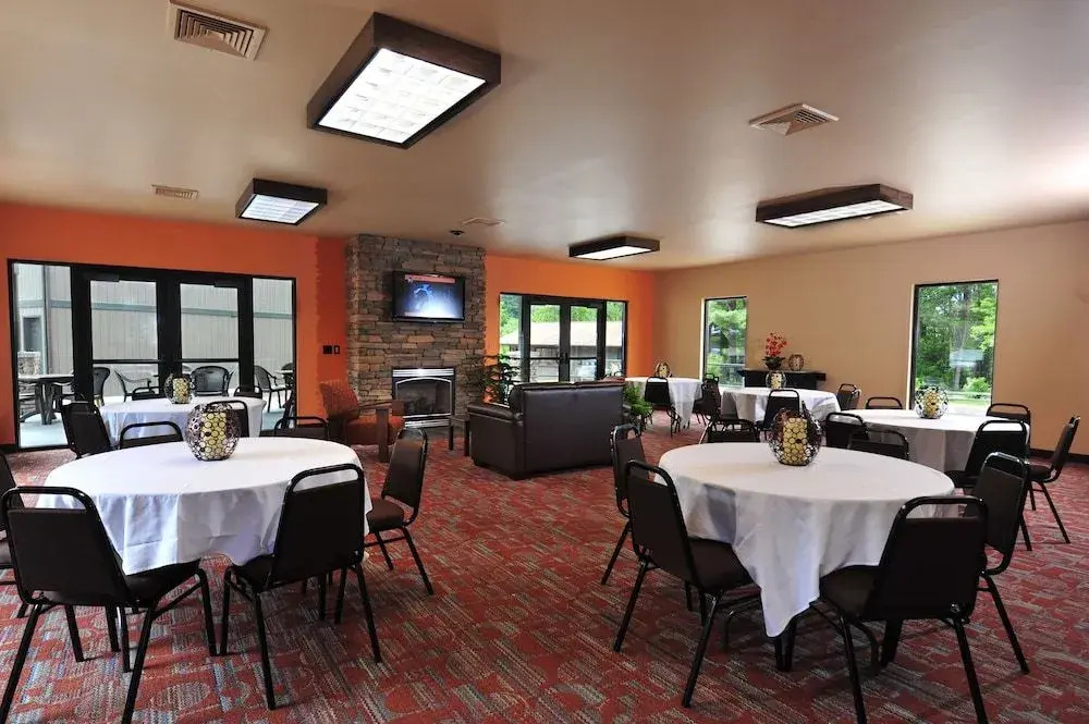 Sunset Bay Resort & Suites