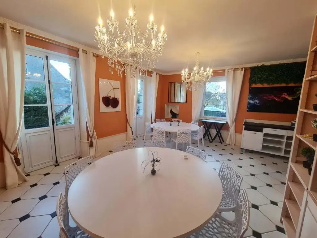 La Fuye du Chateau de Jallanges pour 17 personnes