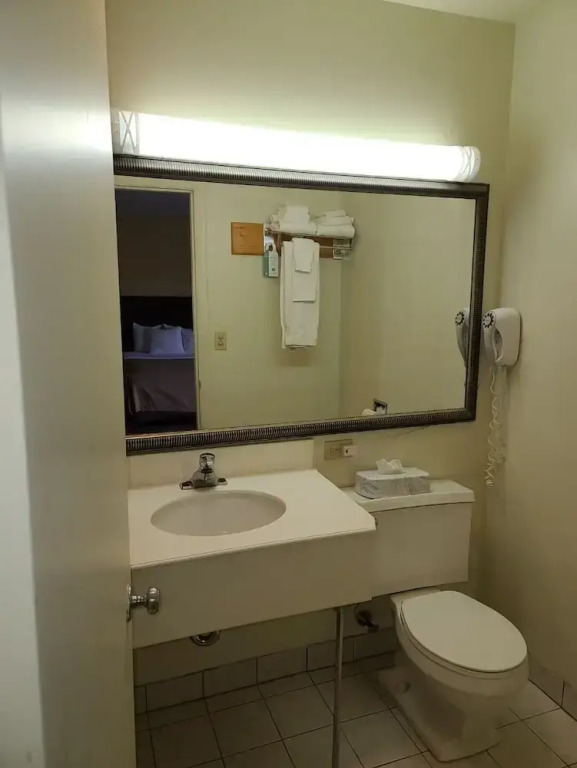 Budget Inn - Farmington