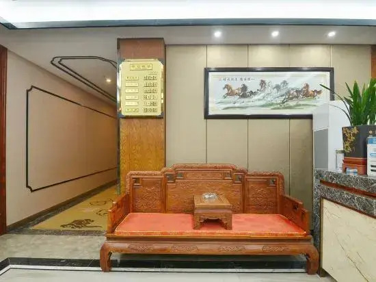 Lujiang County Hung Chun Garden Business Hotel