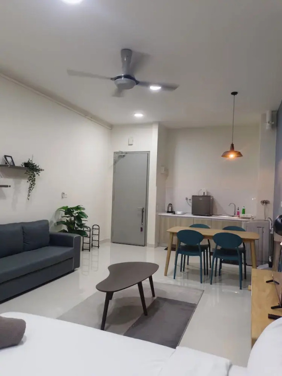 KLIA Airport Homestay 12