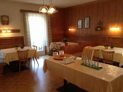 Garni Hofer