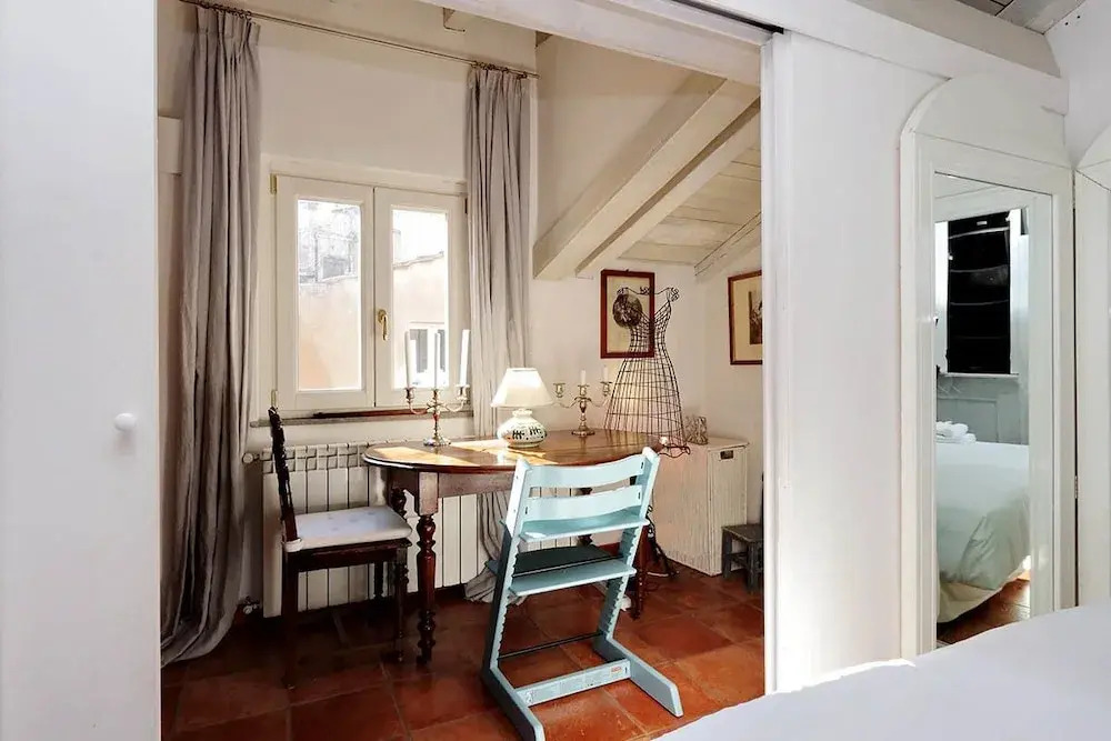 Pantheon Charming Penthouse