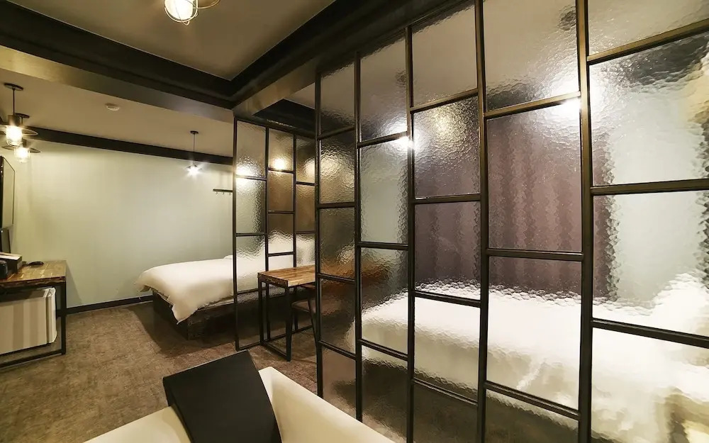 Yeosu 1st Avenue Hotel