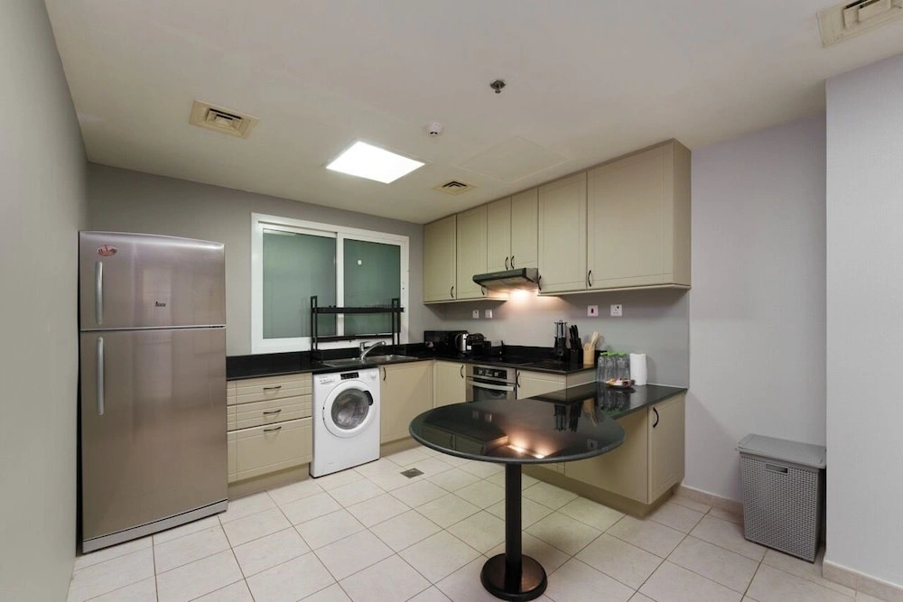 Large Flat with High Floor in Marina