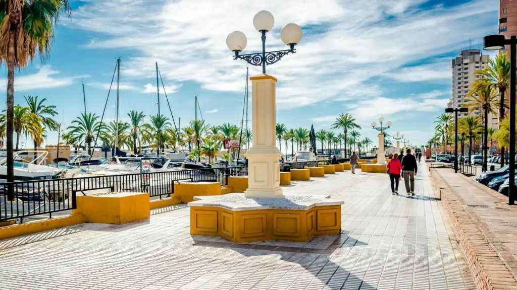 New 3BR in Fuengirola Centre near the beach
