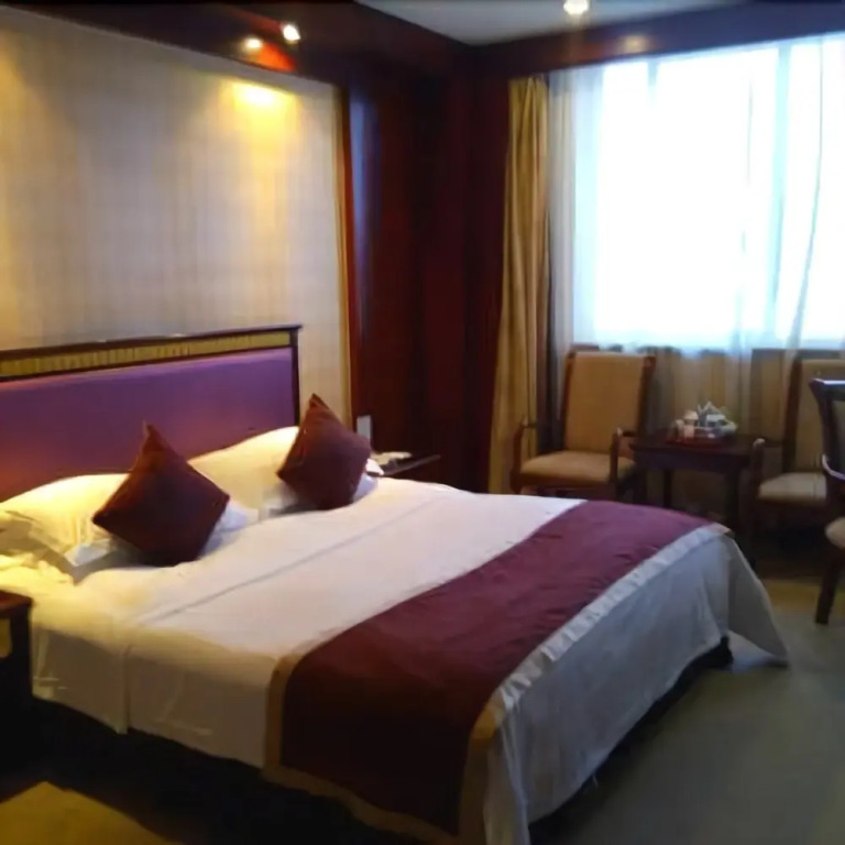 East Lake International Hotel