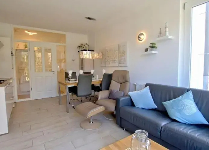 Strandperle; idyllisch gelegen mit Terrasse und Garten, für 4 Personen