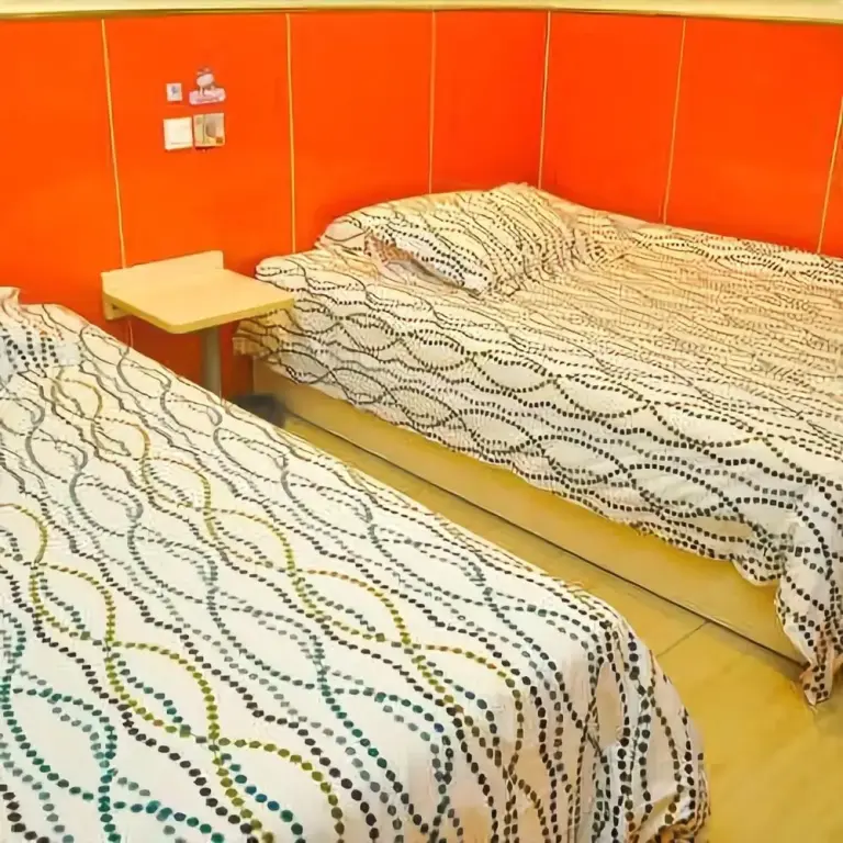 99 Hotel