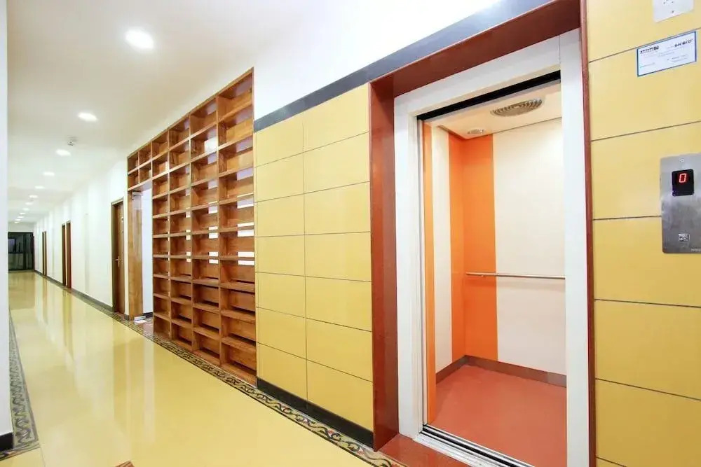 HOTEL DWARA