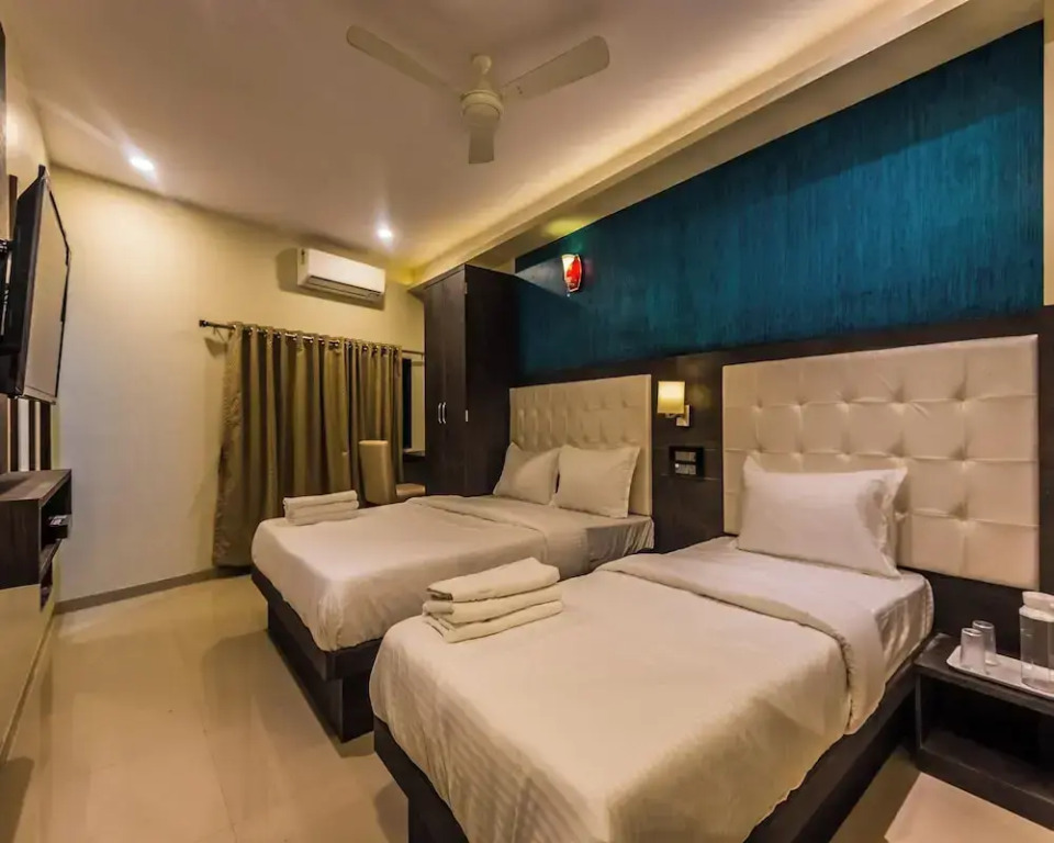 Hotel atlas grand andheri midc