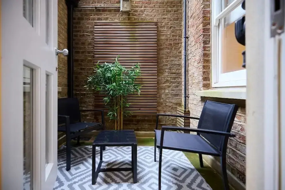 The Bayswater Retreat - Adorable 3bdr Flat With Balcony