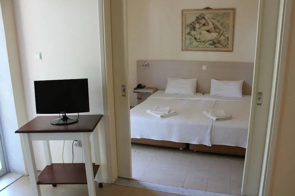 Mango Hotel