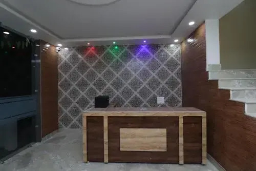 The Royal Resort by OYO Rooms