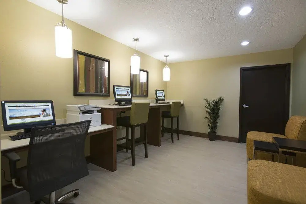 Staybridge Suites Orlando At Seaworld