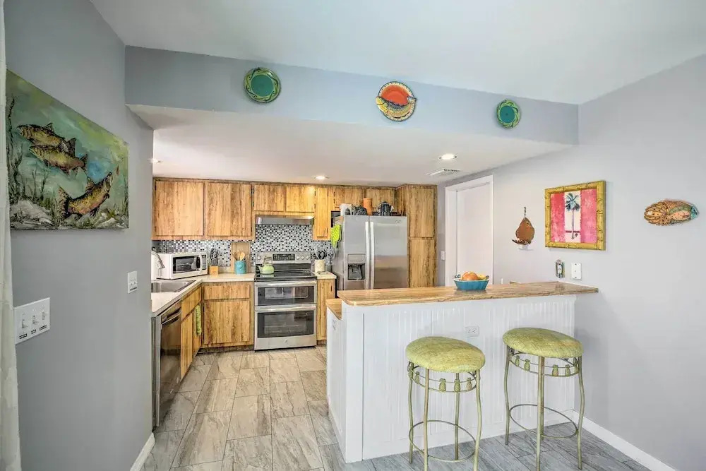 Heated Pool + Lanai: Matlacha Isles Getaway