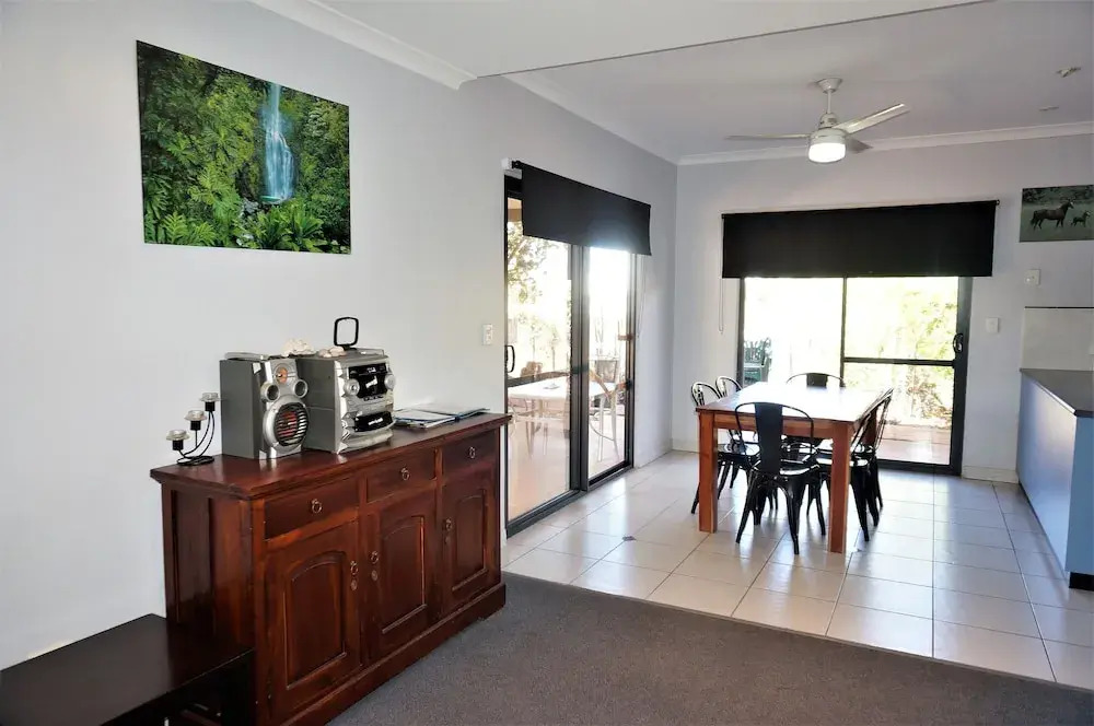 Ningaloo Breeze Villa 2