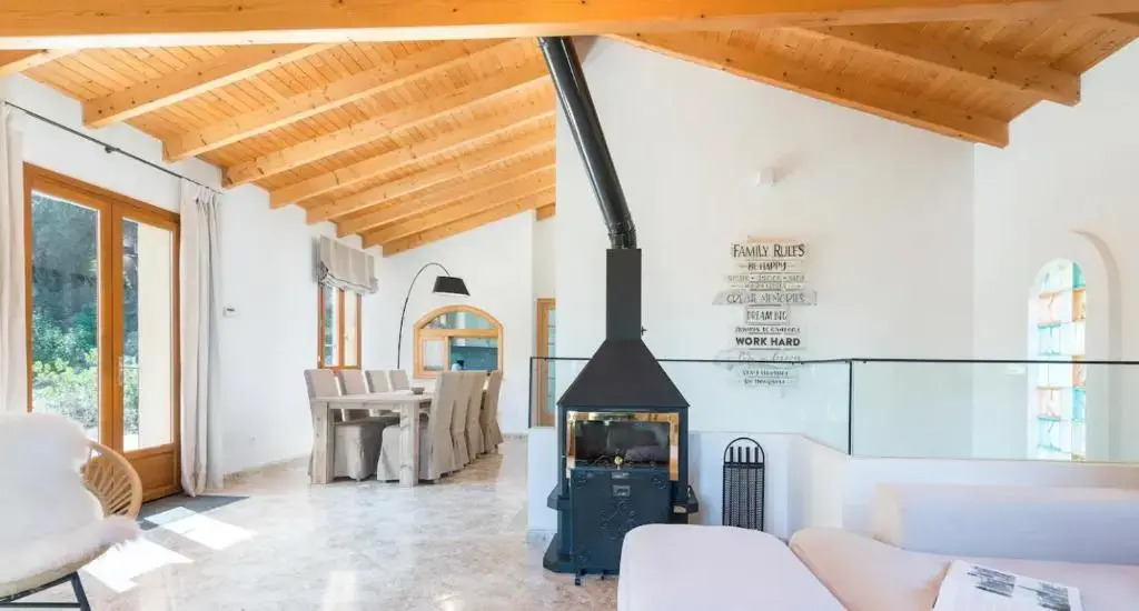 Cas Pastor by Villas Tramuntana