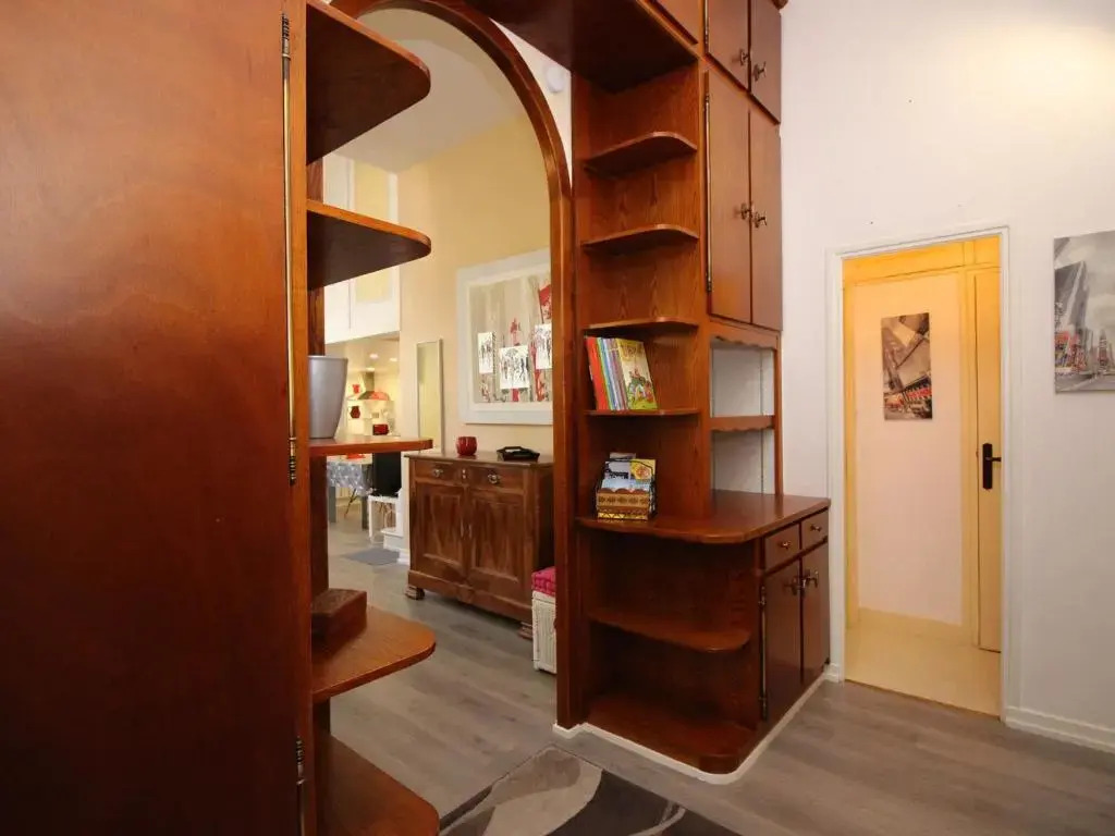 Appartement La Bourboule, 2 pièces, 6 personnes - FR-1-608-19