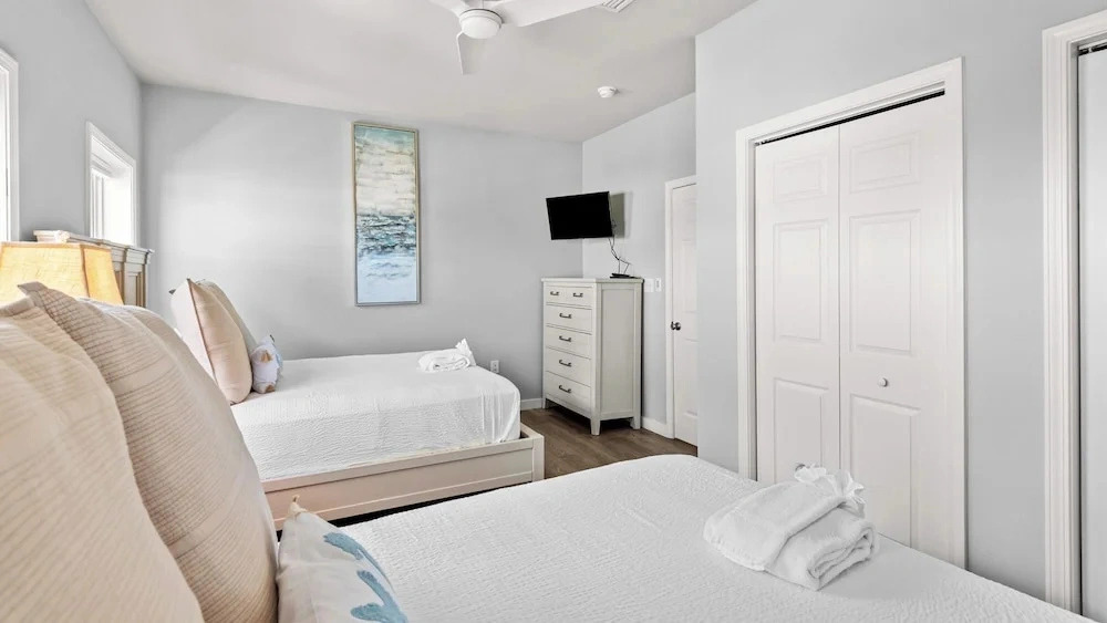 4BR Pet-friendly Retreat on 30a, Steps From Beach & Pool
